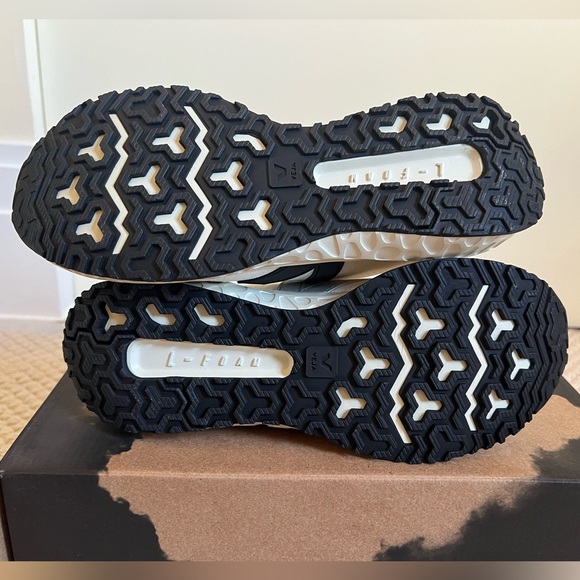 ✨SOLD✨BNIB Collector’s Rick Owens x Veja Sneakers in Butter/Natural 2019 - Picture 9 of 15